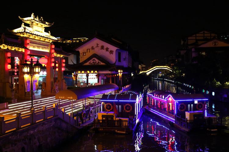 老狼流浪记(103)---江苏无锡南长街夜景