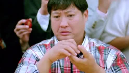 鬼赌鬼:穷胖子被服务员瞧不起,不料胖子赌场赚翻,转眼变有钱人