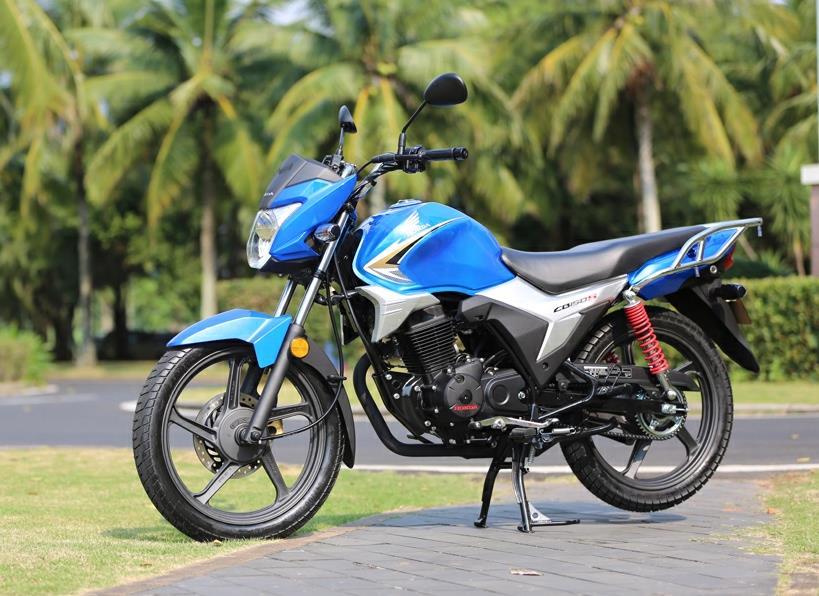 五羊本田代步街车雄帅150造型经典续航450公里售8800元