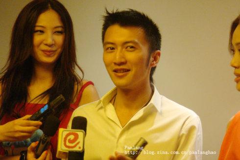 [转载]北京欢迎你 黄晓明 李宇春 谢霆锋 林志玲 容祖