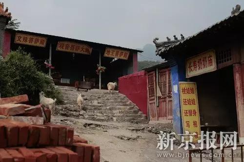 河北奶奶庙的"生意经":靠卖香火 每年收入近千万