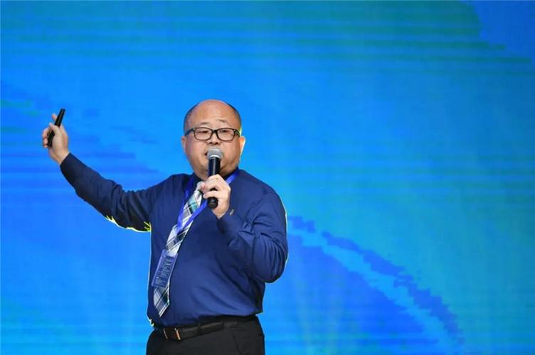 徐毅教授
