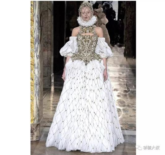 《 特别高贵的领子 i 拉夫领 》