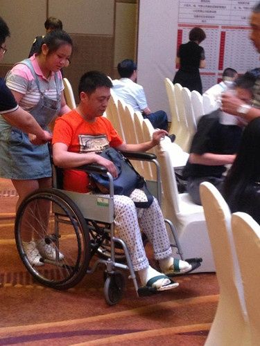 南京楼市惊现"轮椅哥" 上周6盘推新两盘几售罄