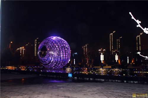 不锈钢灯光雕塑 大型镂空雕塑 不锈钢镜面雕塑 广场雕塑 水景雕塑厂家