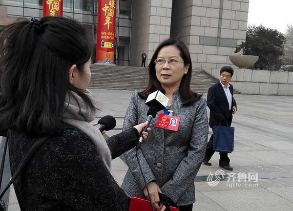 省人大代表谷艳接受融媒体中心记者采访