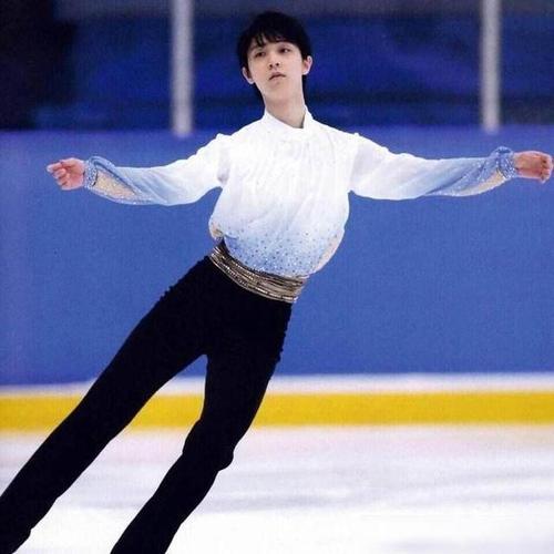 羽生结弦当选2020花样滑冰最有价值运动员