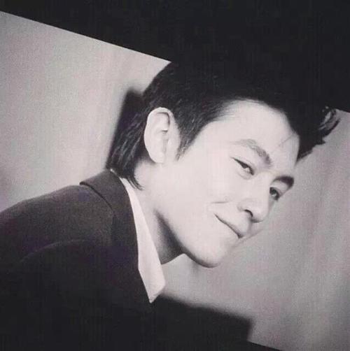 您的好友晒女狂魔陈冠希上线再狂傲不羁的少年也有柔情的一面