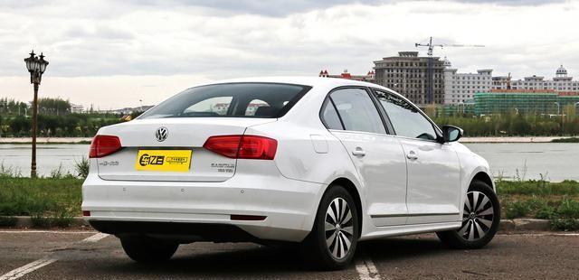 一汽-大众速腾2018车型180tsi双离合臻享受第五届全国