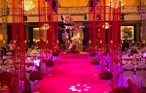 酒店婚礼现场如何布置布置婚礼现场要点有哪些