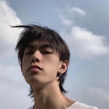 微信好看帅哥真人头像2020