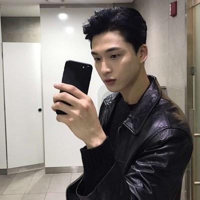 2019帅气潮流的男生头像大全 离开你我好像更快乐了呢