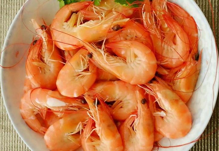 做水煮虾,应该凉水下锅还是开水下锅用错了水,难怪虾肉不鲜嫩!