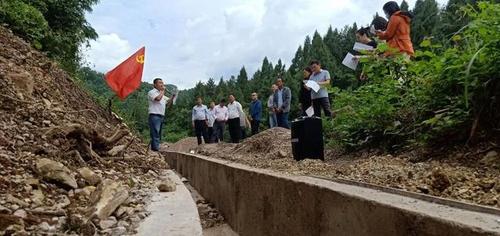 岑巩县羊桥乡地坝村"同心渠"建设侧记