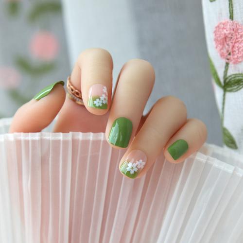 穿戴美甲贴片成品夏天清新绿色小花仙女果冻胶假指甲学生短款甲片