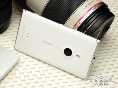 【亚马逊】拍照神器商务范 lumia925仅2289