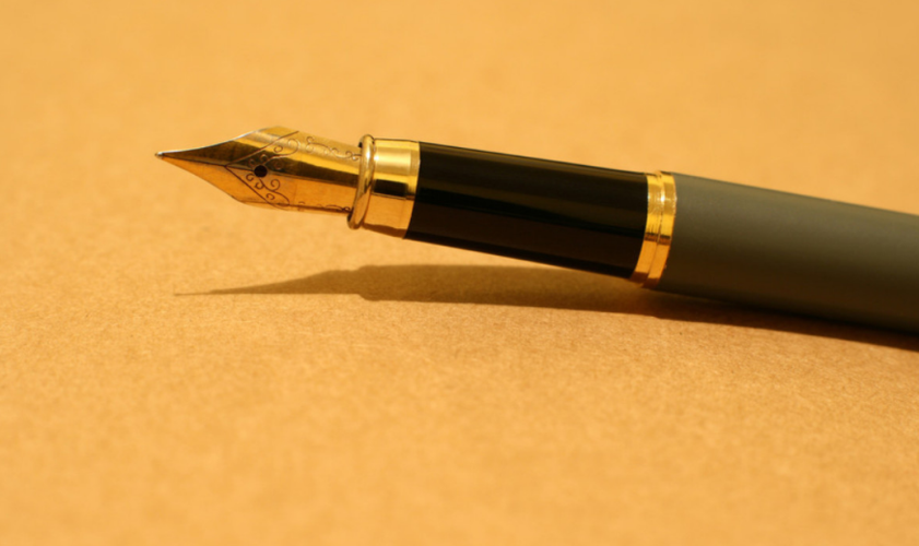 "钢笔"的英文怎么读?