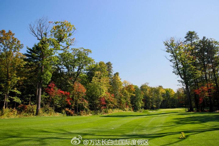 长白山高尔夫球场@度假区微博舌尖上的度假区酒店内餐厅想找就餐