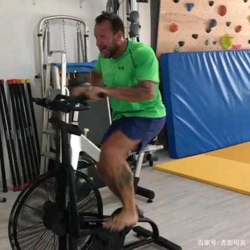 多里安.耶茨