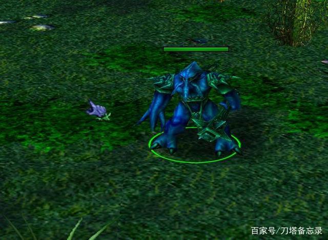 他们把虚空假面叫jb脸,原因是dota1的无面者模型上长着根.