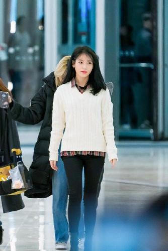 李知恩终于换风格了,怪不得大家都喜欢,穿搭模板学起来