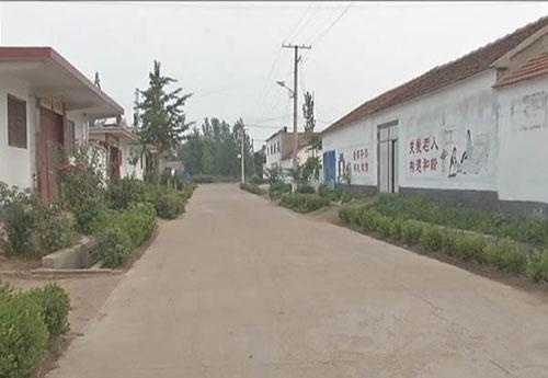 临沂莒南:岭泉镇文化墙扮靓和谐美丽新农村