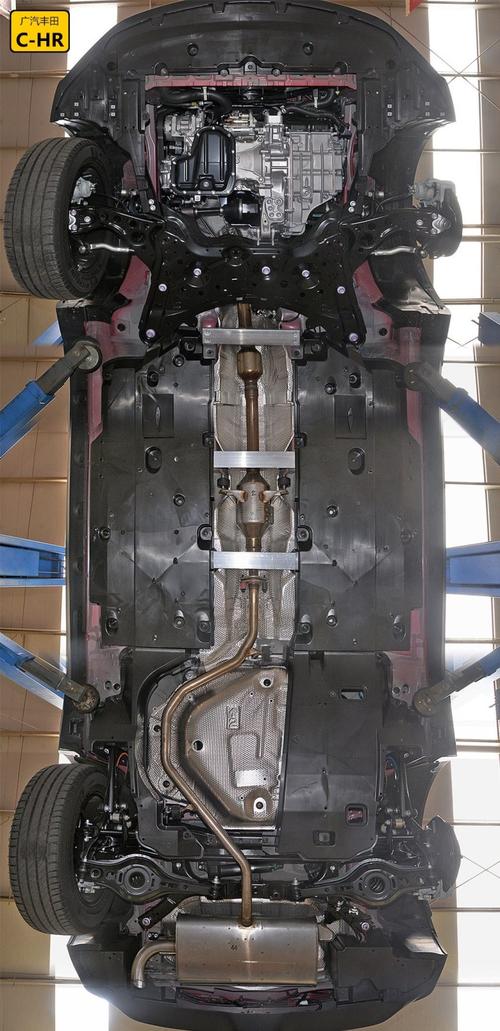 独立后悬架的小型suv 丰田c-hr底盘解析