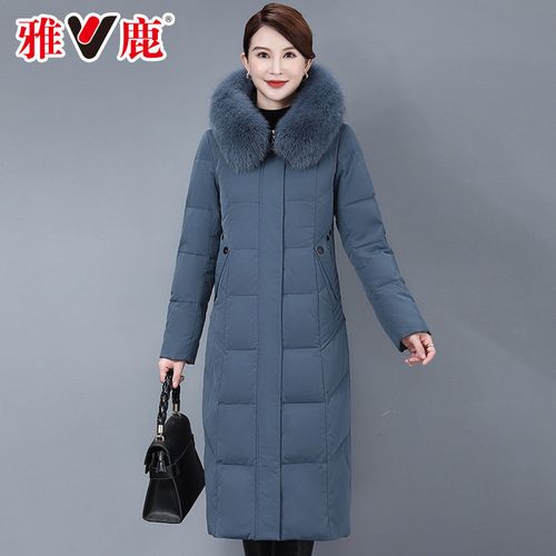 雅鹿羽绒服女2022新款90白鸭绒40到50岁正品名牌中老年人妈妈冬装