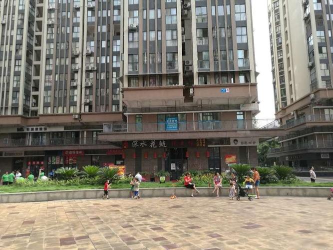 神仙树缤纷 有装修 套二 带家具家电出