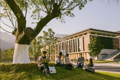 温州肯恩大学"三位一体"