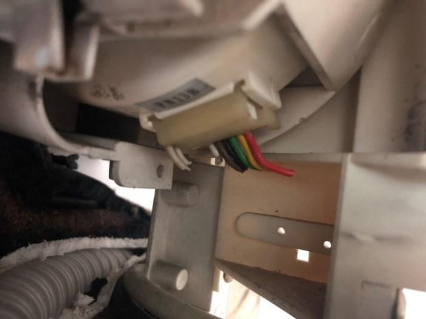 格力空调内机风机接线(都说是6线,我这边看到8线头)怎么接?