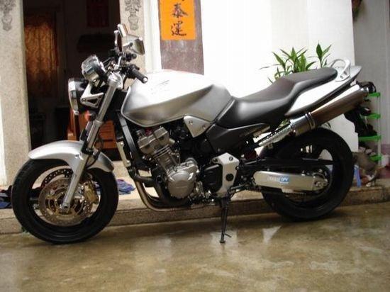 本田小黄蜂cb250