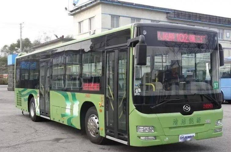 听说丹东要换新公交车啦!它们曾经的模样你是否还记得