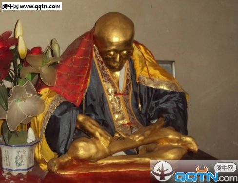 福建高僧塑成金身 肉身菩萨是怎么回事