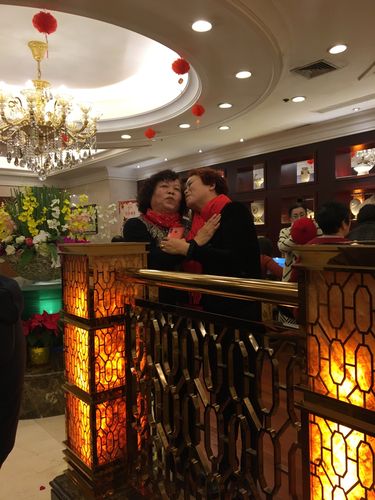 欢聚五角场顺风大酒店