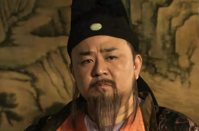 《神探狄仁杰》剧中梁冠华扮演的狄仁杰