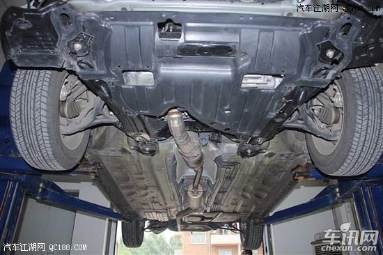 做工属于内秀型 拆解本田雅阁做工情况