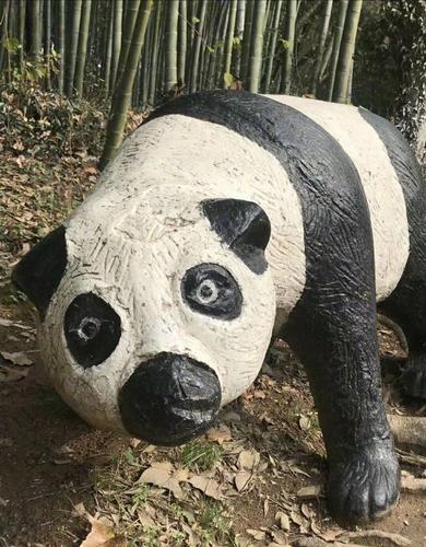 你亲眼见过刷新认知的沙雕雕塑?我要笑死在评论里了.
