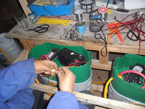 农用电动喷雾器16l 20l智能调速电瓶喷雾器 园林背负式喷雾器