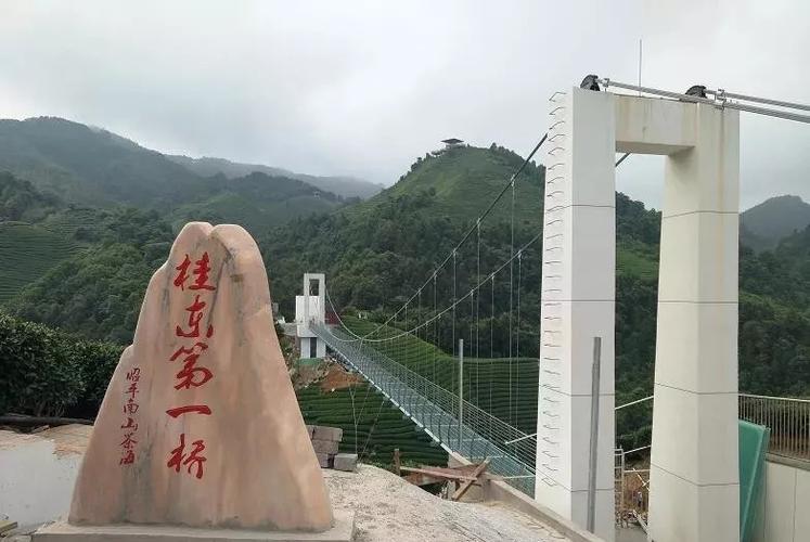 好消息!贺州首座6d玻璃桥将于9月20号试运营,这些人可以免费!