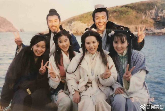 何美钿发《天龙八部》片场照勾起网友回忆杀