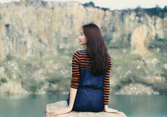 传统典雅美女旅游,忘情山水醉美风景