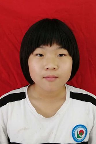 连一心,女,12岁,濮阳县柳屯镇第一中学六年级生 连一心