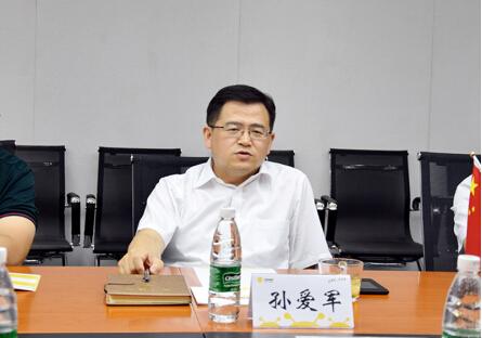 热烈欢迎山东省聊城市委书记孙爱军一行莅临亿蜂调研指导