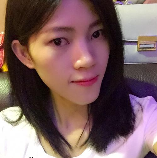 hpw黄馨莹