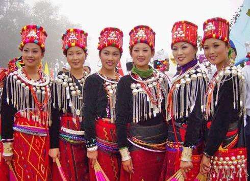 景颇族风俗习惯以及日常礼仪介绍