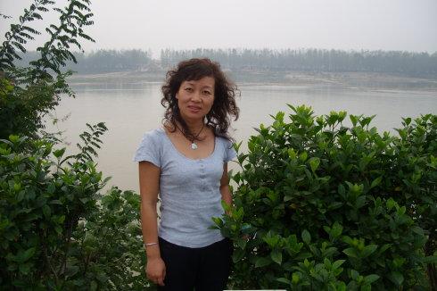 蔡伦墓和祠在他的封地---陕西洋县龙亭铺,所以,高速路旁的休闲区,有