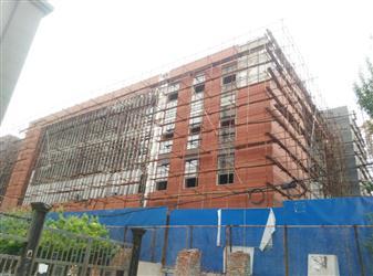 预计今年9月竣工投入使用;鞍山师范学院新址一期工程目前建设到地上两