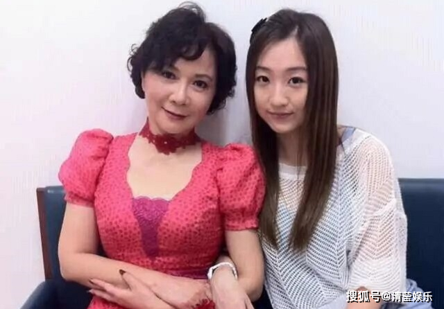 蔡明的女儿也愁嫁?大年过节上演"催婚"戏码