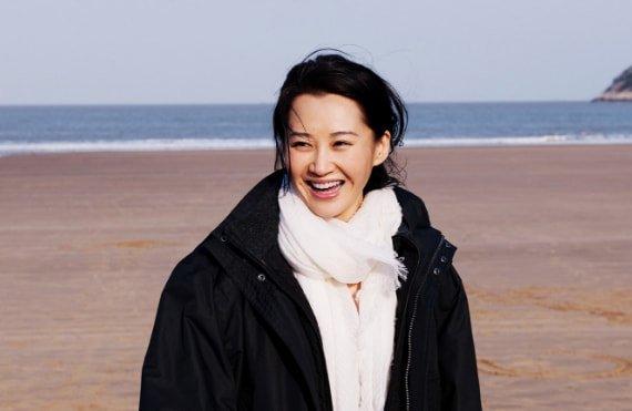 "不老女神"许晴:没有人可以永远年轻,但已经年过50的她可以